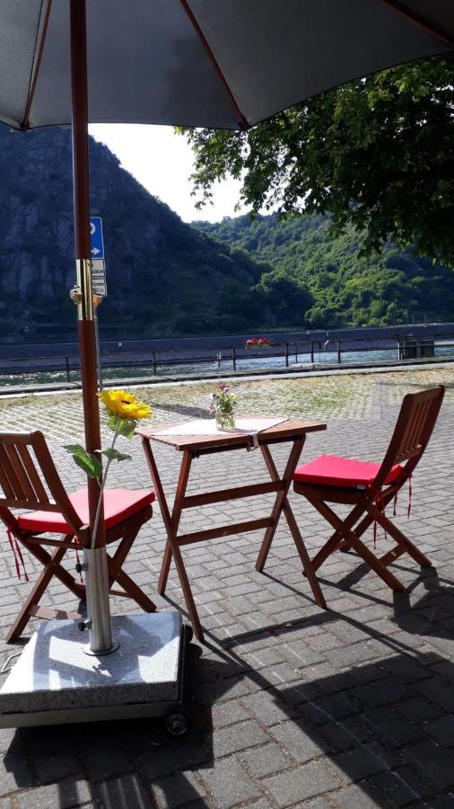 Pension / Ferienwohnungen Scheid Kestert エクステリア 写真